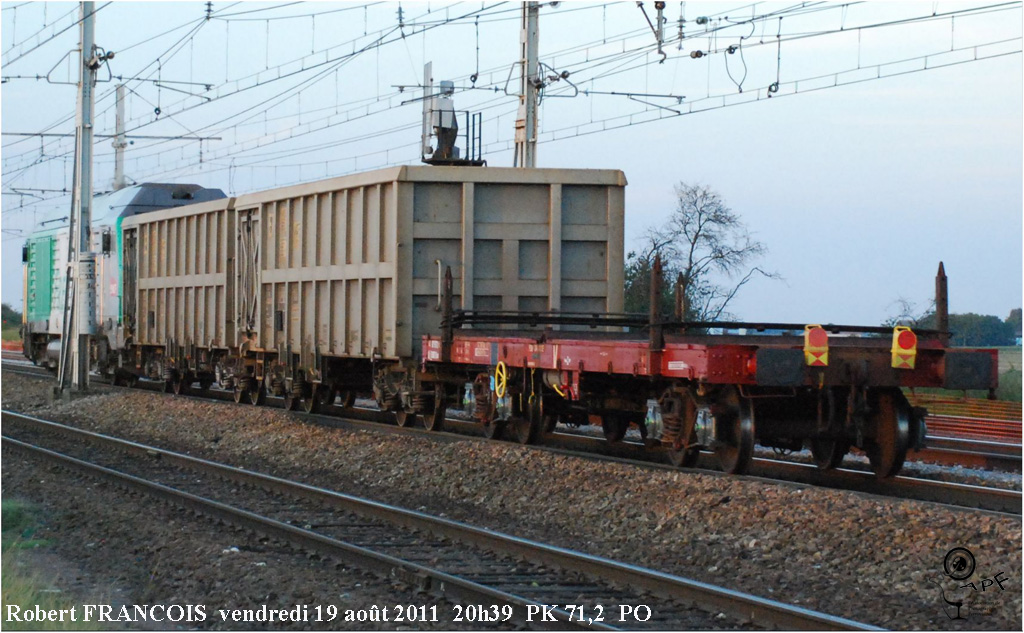 Un wagon plat TP roule encore !!! 1108240224321194398633729