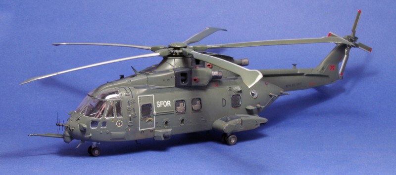 [Italeri] EH-101 Merlin Royal Navy & Royal Army 1108260654071201588645525