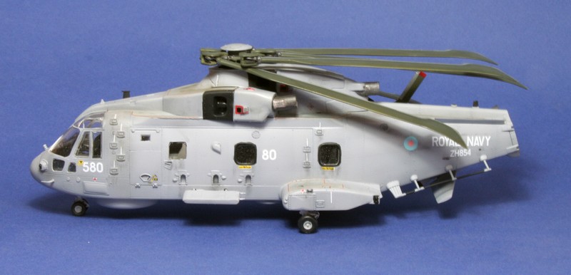 [Italeri] EH-101 Merlin Royal Navy & Royal Army 1108260654091201588645528