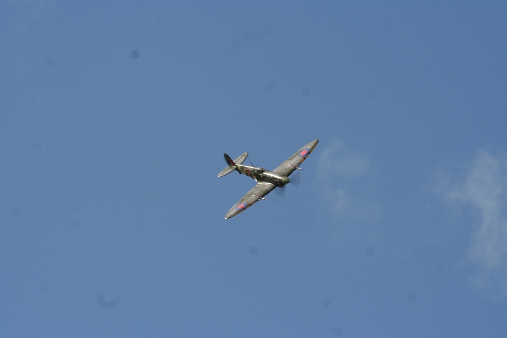 Spitfire FMS en vol 110827094239197378650985