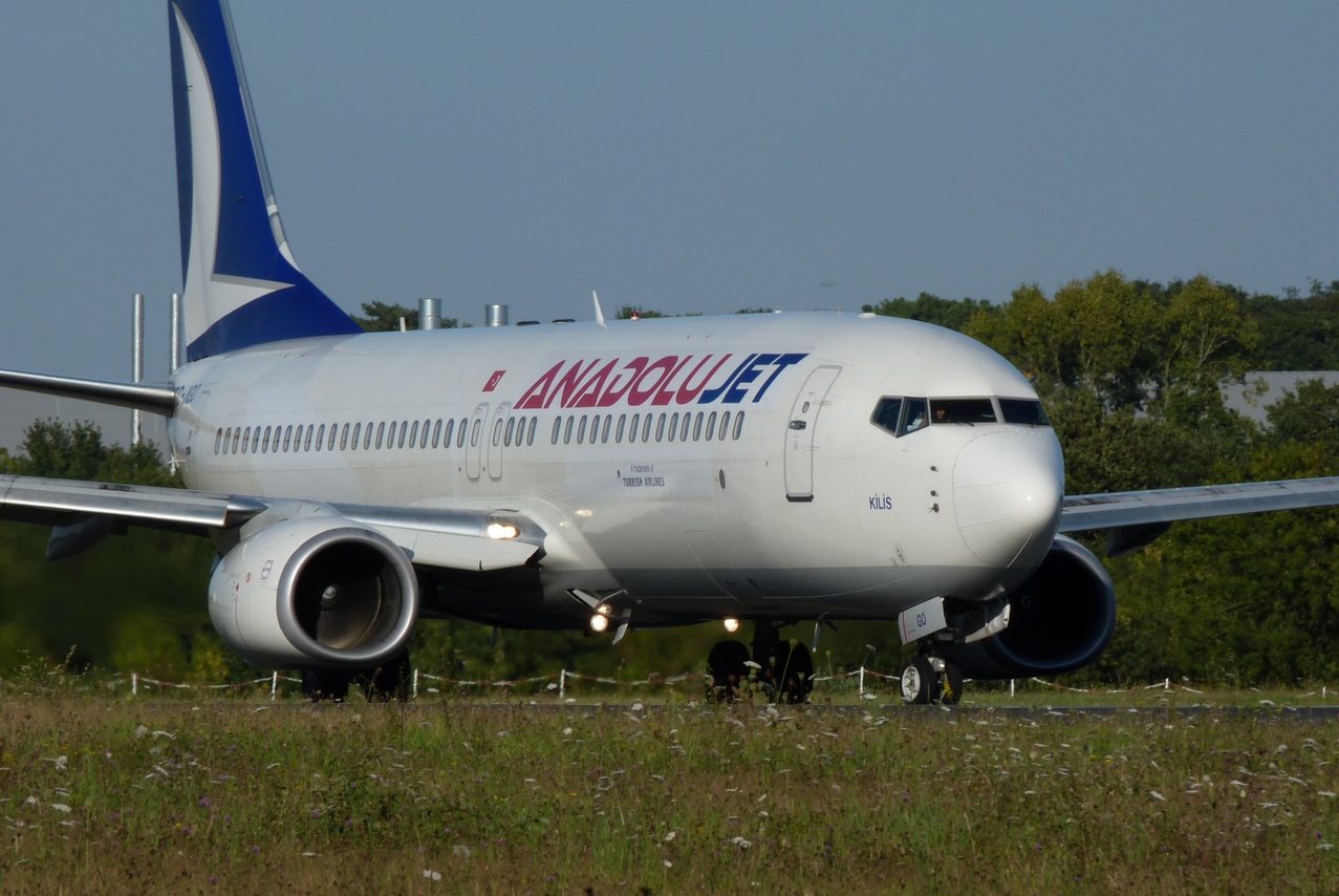 [02.09.2011] Boeing 737-800w (TC-JGO) Anadolujet + Boeing 777-200LR (F-OLRA) Air Austral 1109020917251326458681953