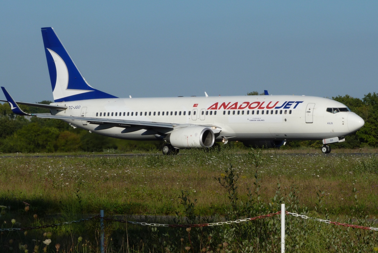 [02.09.2011] Boeing 737-800w (TC-JGO) Anadolujet + Boeing 777-200LR (F-OLRA) Air Austral 1109020917281326458681954