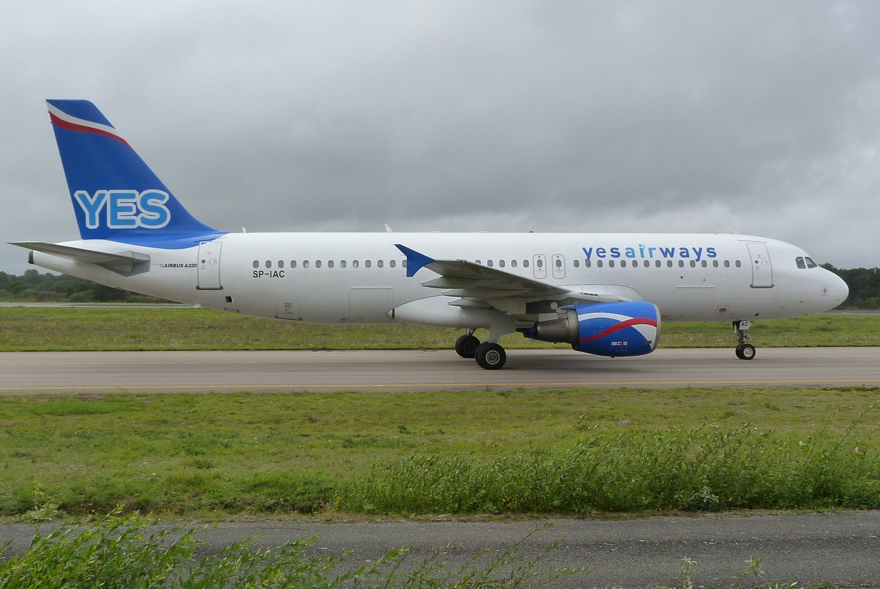 [12/09/2011] Airbus A320 (SP-IAC) Yes Airways 1109120926281373938735081