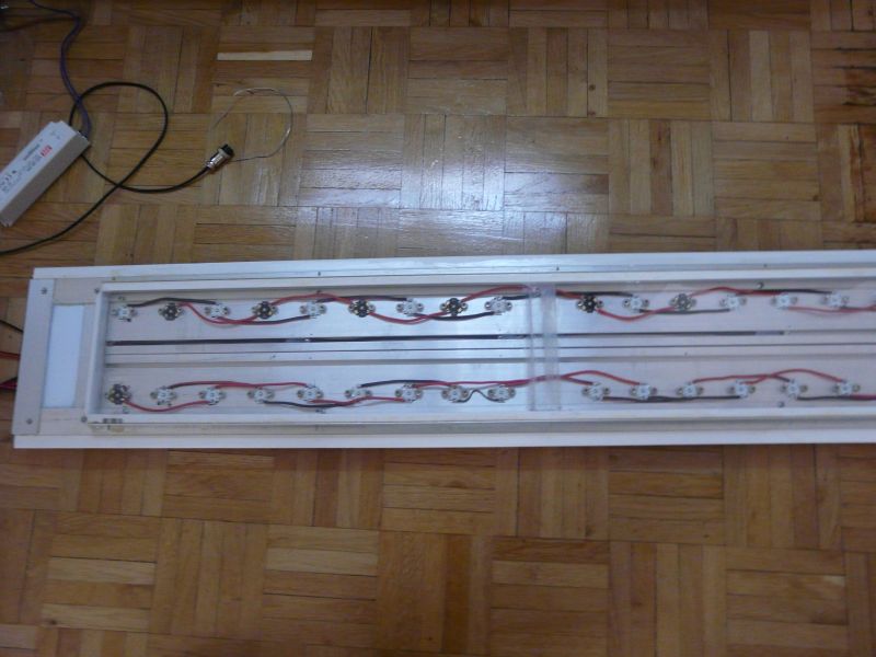 Example d'une rampe led DIY 1109180629231302578761507