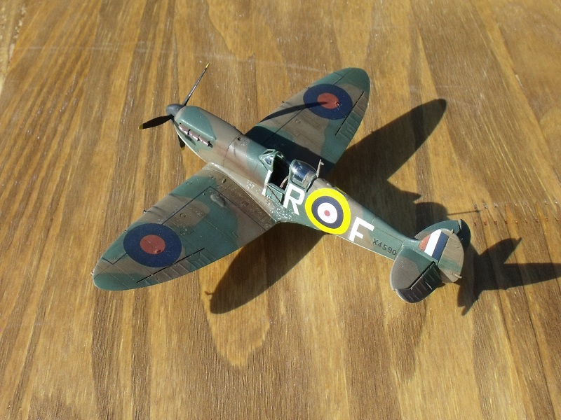 Supermarine Spitfire Mk.I [Tamiya - 1/72] 111015094148847068906615
