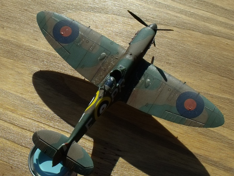 Supermarine Spitfire Mk.I [Tamiya - 1/72] 111015094214847068906624