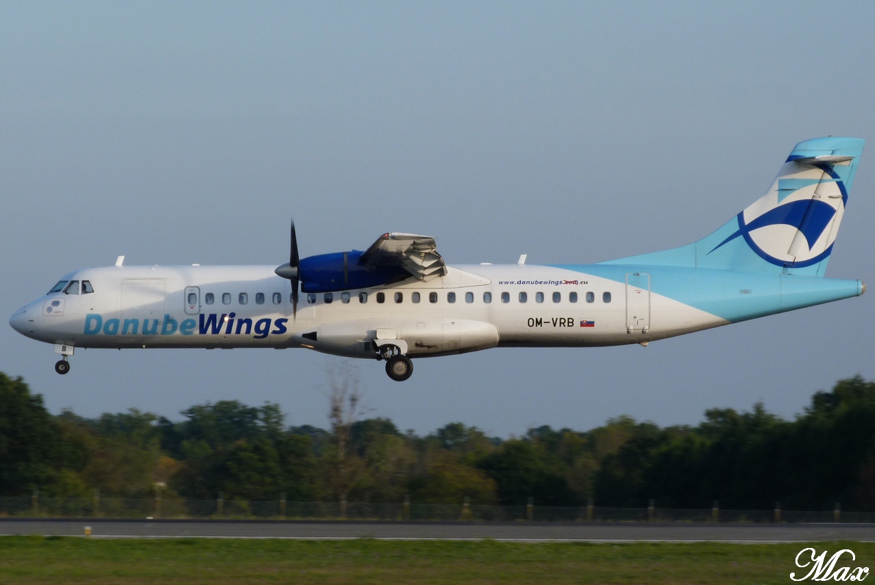 [15/10/2011] ATR72 (OM-VRB) DanubeWings  1110161013411373938912453