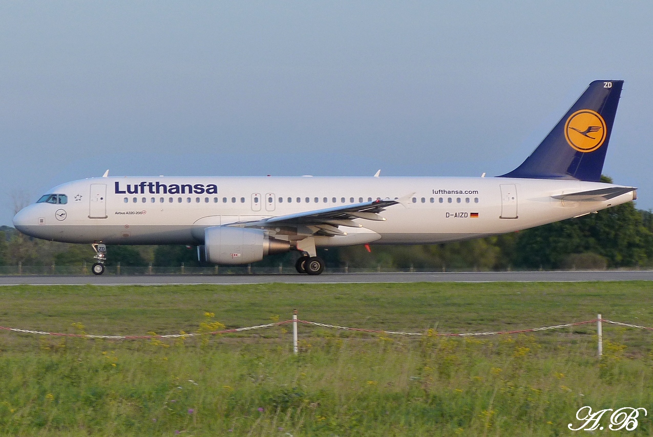 [16/10/2011] A320 Lufthansa en Déroutement 1110170840361373938916842