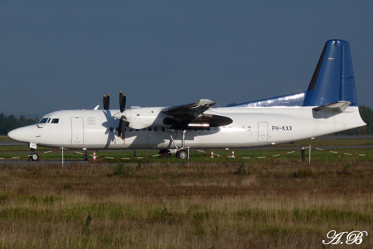 [16/06/2011] Fokker 50 (PH-KXX) Denim Air  1110300655541373938979439