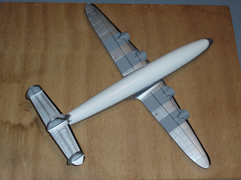 [Concours Liners] [REVELL] LOCKHEED L.1049G SUPER CONSTELLATION 1/144ème  - Page 3 111211072803856639166964
