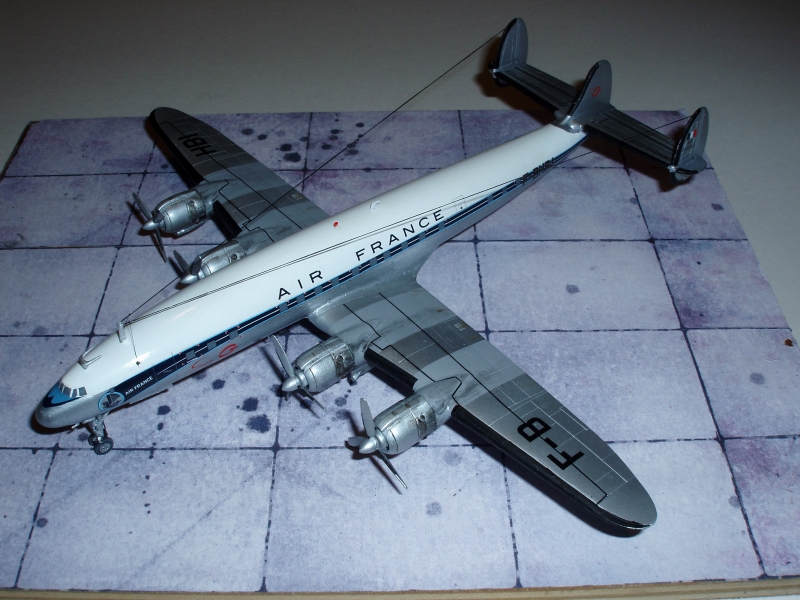 [Concours Liners] [REVELL] LOCKHEED L.1049G SUPER CONSTELLATION 1/144ème  - Page 4 111219041749856639197804
