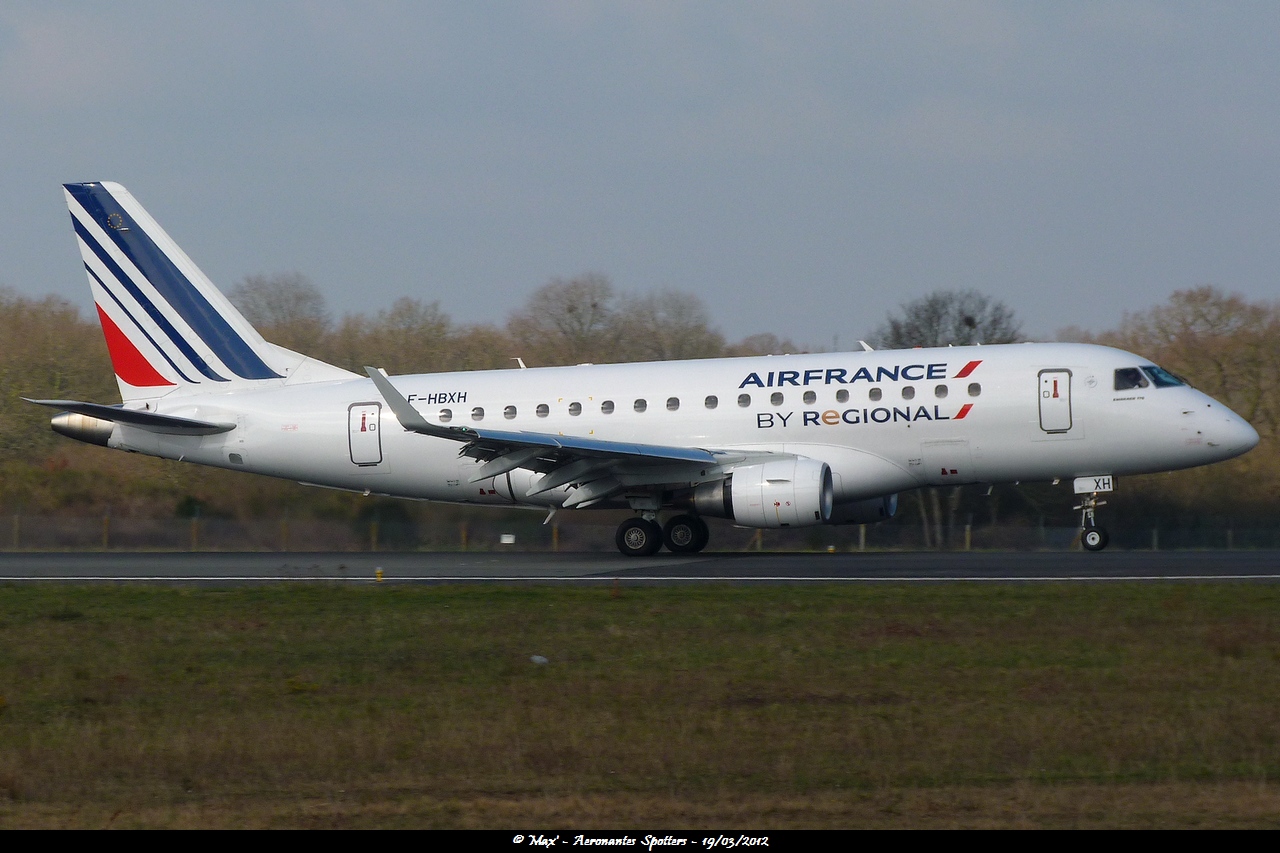 Spotting du  19/03/2012: A320 Sky Airlines TC-SKJ 1203201229381438369605089