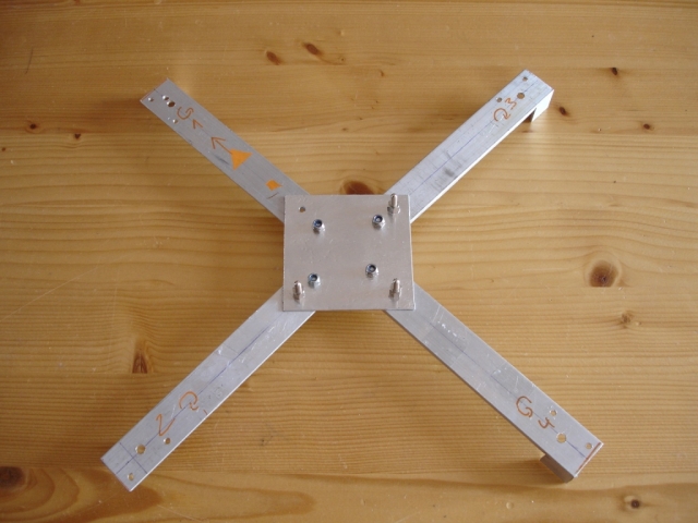 [Binel] Drone MiniQuadCopterX Carbone 1203140723321281969579910