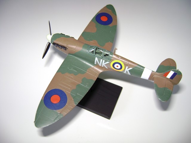 Airfix 1/72 Spitfire MKI/MKIIa (A02010) 1203161030081272519587266