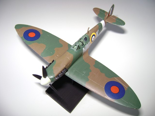 Airfix 1/72 Spitfire MKI/MKIIa (A02010) 1203161030091272519587267