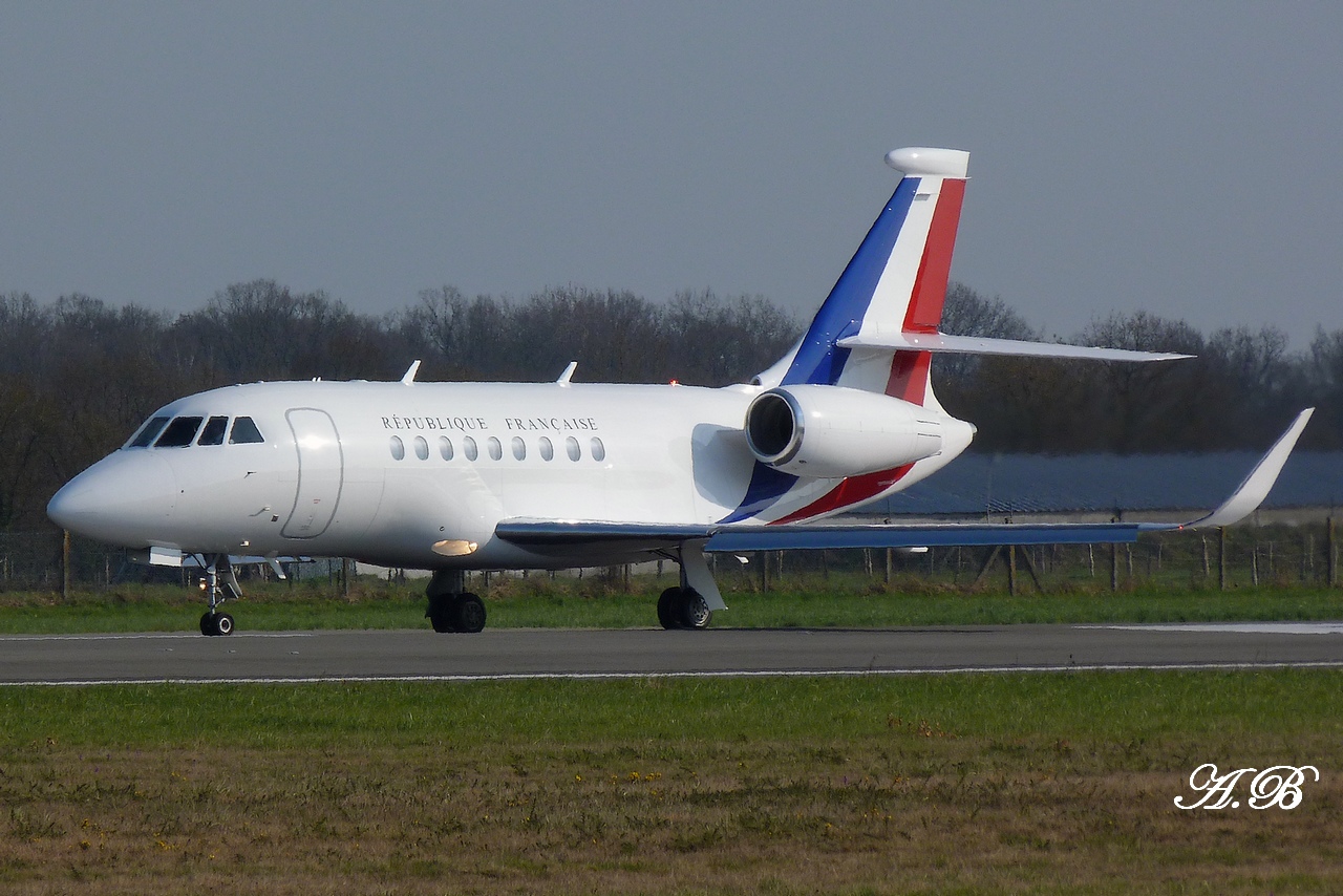 Spotting du 20/03/2012  : Dassault Falcon 2000 "COTAM 006" F-RAFC - Page 2 1203281233341438369639199