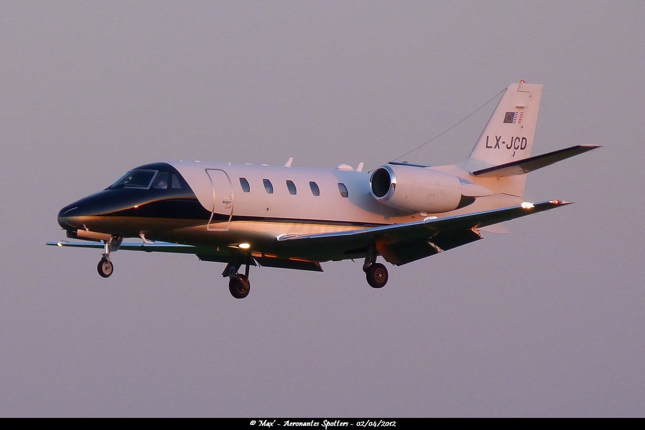 Spotting du 02/04/2012 : B738 Luxair (LX-LGT) & "Sky Power" day... (TC-SKN + TC-SKE) - Page 2 1204041206551474949670418
