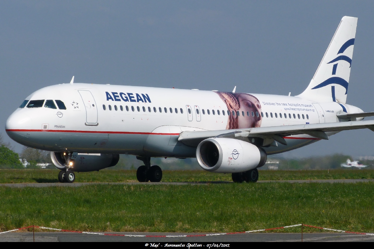 Spotting du 07/04/2012 : A320 Air France Retrojet + CRJ9 IB "Galicia" + A320 Aegean "Acropolis" 1204090325001474949695462