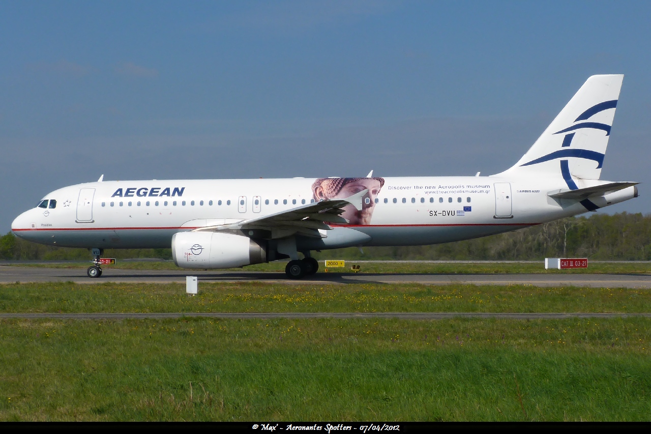 Spotting du 07/04/2012 : A320 Air France Retrojet + CRJ9 IB "Galicia" + A320 Aegean "Acropolis" 1204090325001474949695463