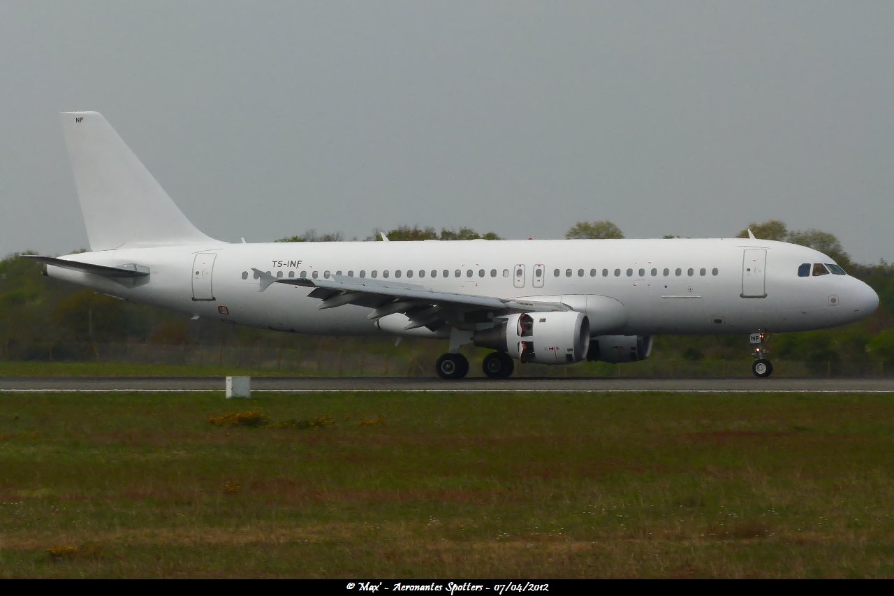 Spotting du 07/04/2012 : A320 Air France Retrojet + CRJ9 IB "Galicia" + A320 Aegean "Acropolis" 1204090325031474949695471