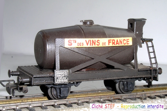 VB semi maquette 2 ess citerne noire vins de France  P1011231
