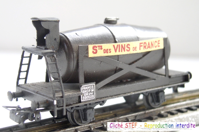 VB semi maquette 2 ess citerne noire vins de France  P1011232