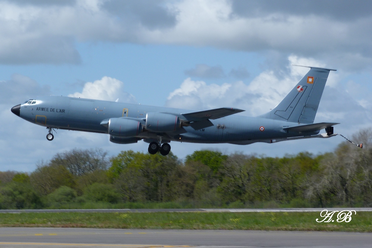 [NTE - 11/04/2012] KC-135R (497/93-CM) en Tour De Piste.... - Page 2 1204150234141474949721467