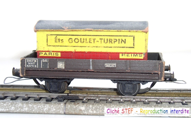 VB plat maquette gris cadre Goulet Turpin P1010980