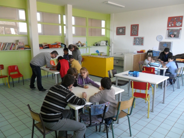 Animation avec les enfants du Centre social 1204230517041415039757624