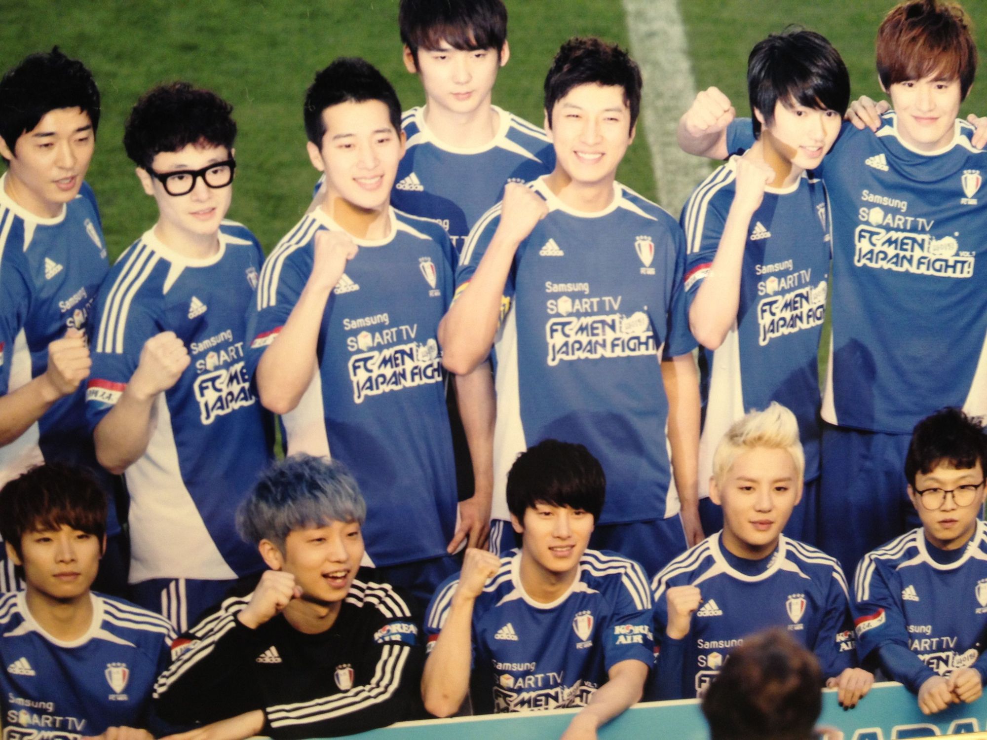 [VID&PIC] 120428 Junsu et le FC Men au match de football caritatif au Japon.   1204280553201488799777907