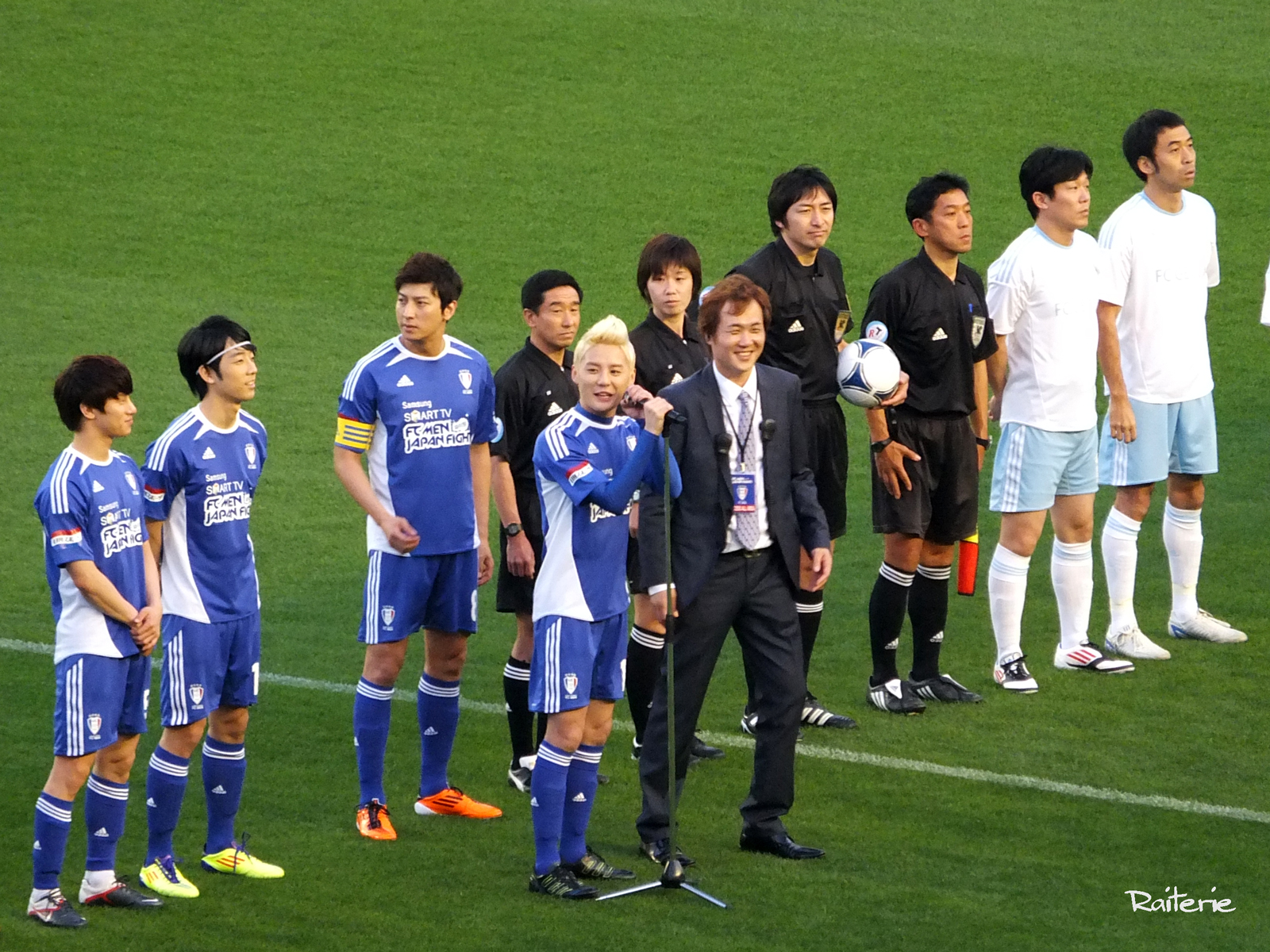 [VID&PIC] 120428 Junsu et le FC Men au match de football caritatif au Japon.   1204300215111488799785111