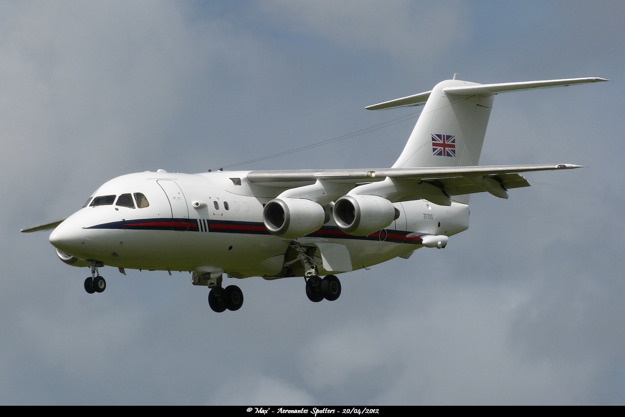[20/04/2012] Bae 146 CC.2 (ZE700) Royal Air Force (RAF) 1205010110161474949791405