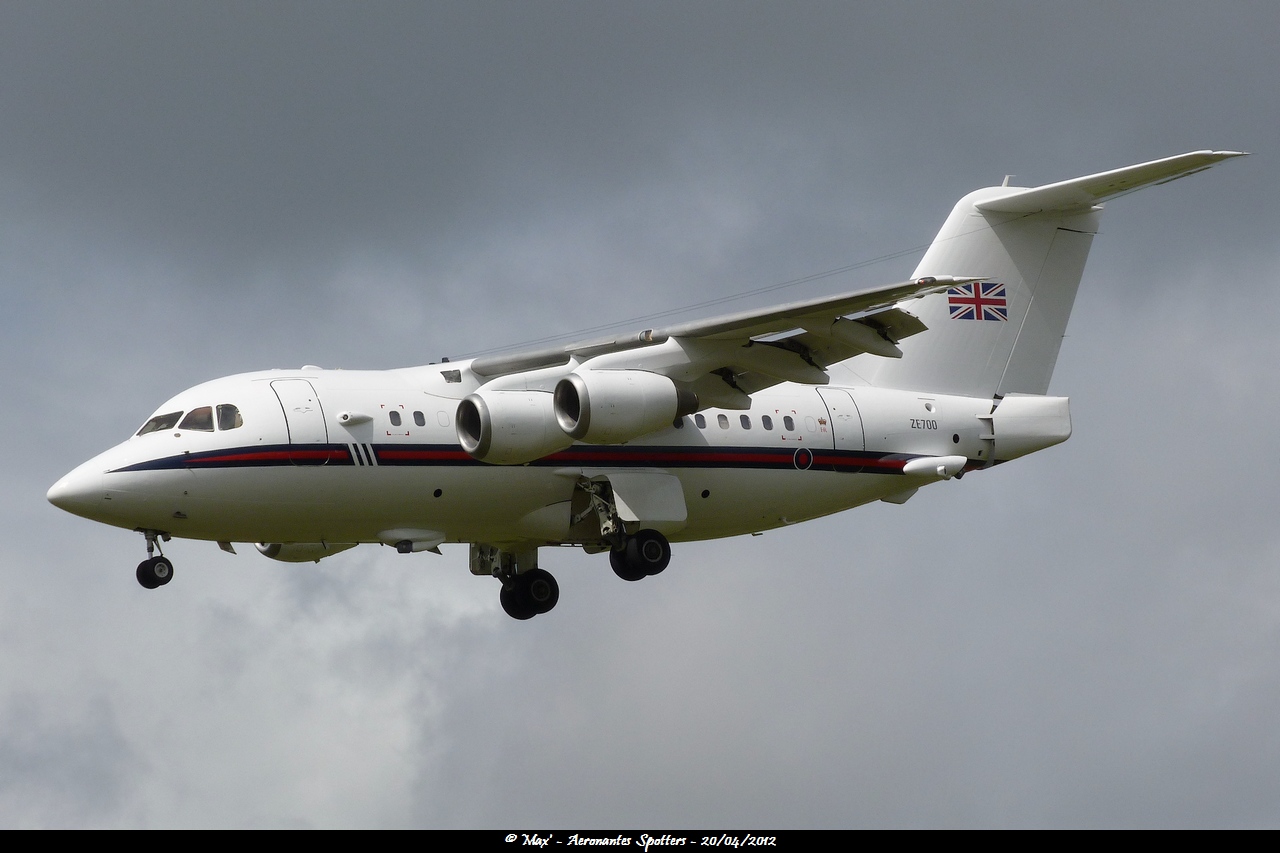 [20/04/2012] Bae 146 CC.2 (ZE700) Royal Air Force (RAF) 1205010110161474949791406