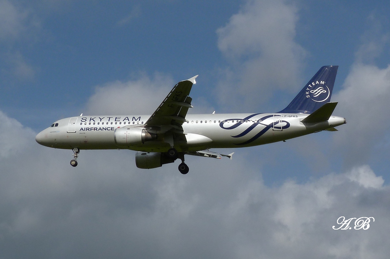 [F-GFKS & F-GFKY] A320 Air France Skyteam c/s - Page 2 1205020953441474949799028