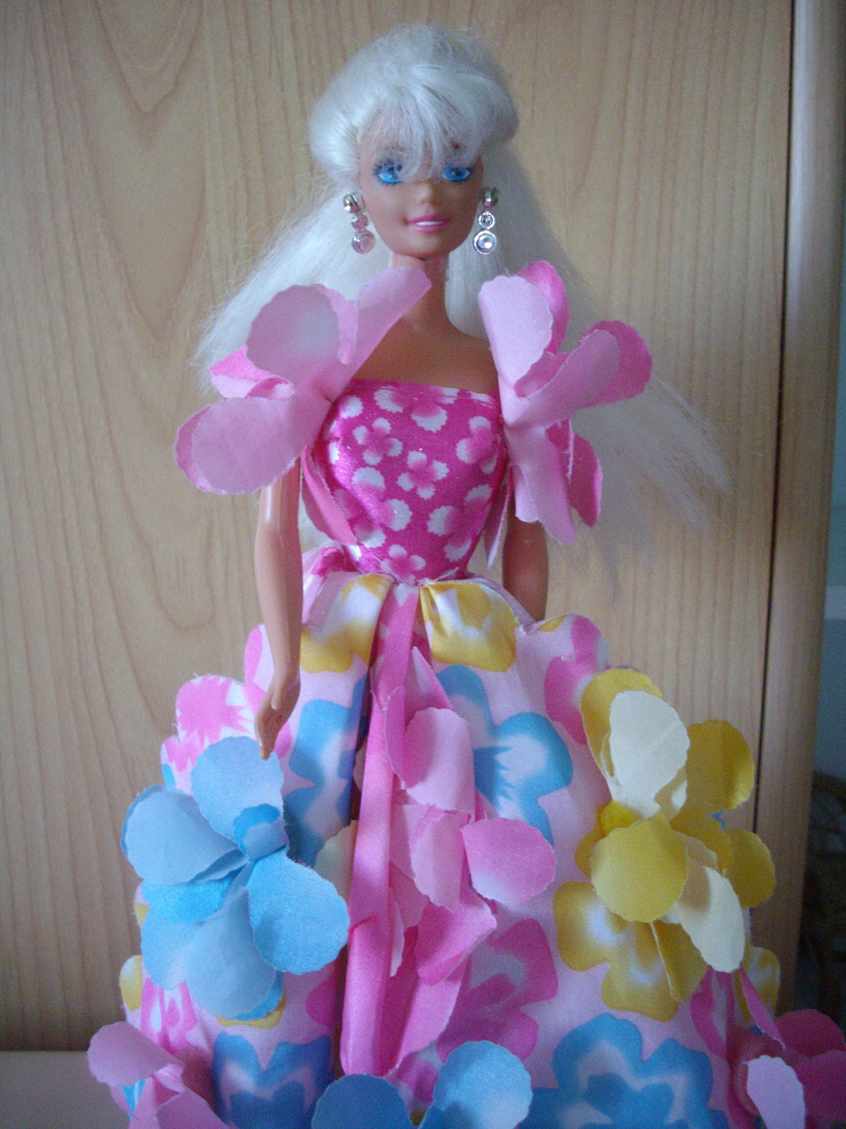 barbie reine des fleurs