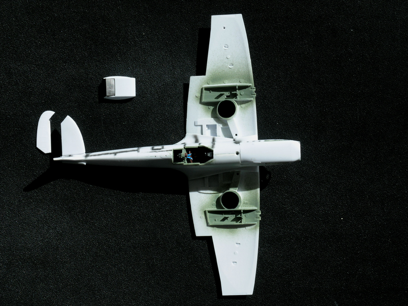 Spitfire Français Mk IX Corse 1943 - [ICM] 1/48 - Màj 03/09 - Maquette finie 1205070807511124199820253