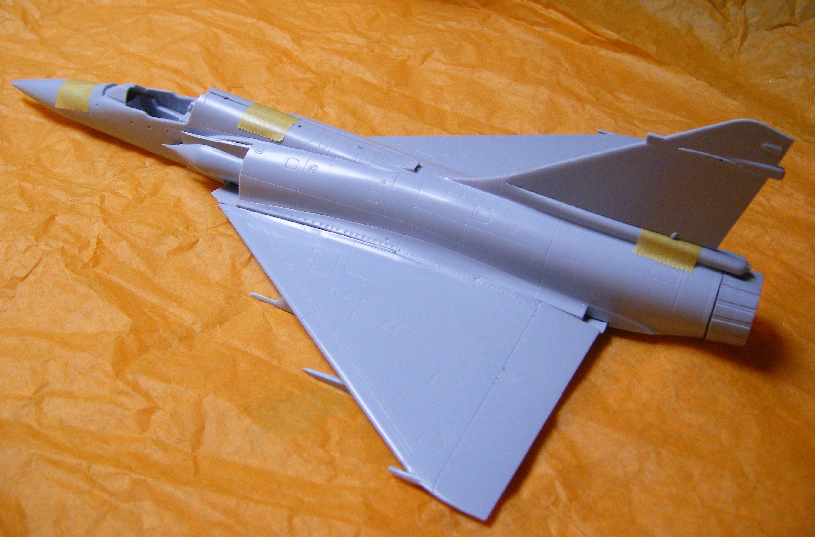 Mirage 2000 C , Heller , 1/48° , ref 80426 .....  "What if" ....... 1205080941421443859825810