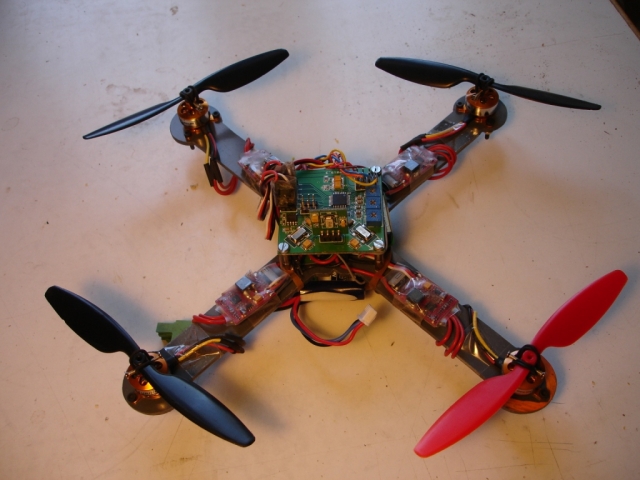 [Binel] Drone MiniQuadCopterX Carbone 1205101204301281969832177