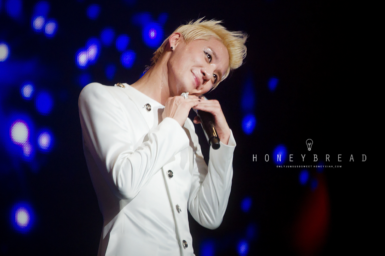 [PIC] 120519 Concert Xia JunSu du 19 mai à Séoul  1205190802211488799873436