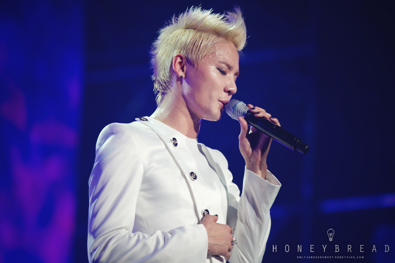 [PIC] 120519 Concert Xia JunSu du 19 mai à Séoul  1205190802431488799873438