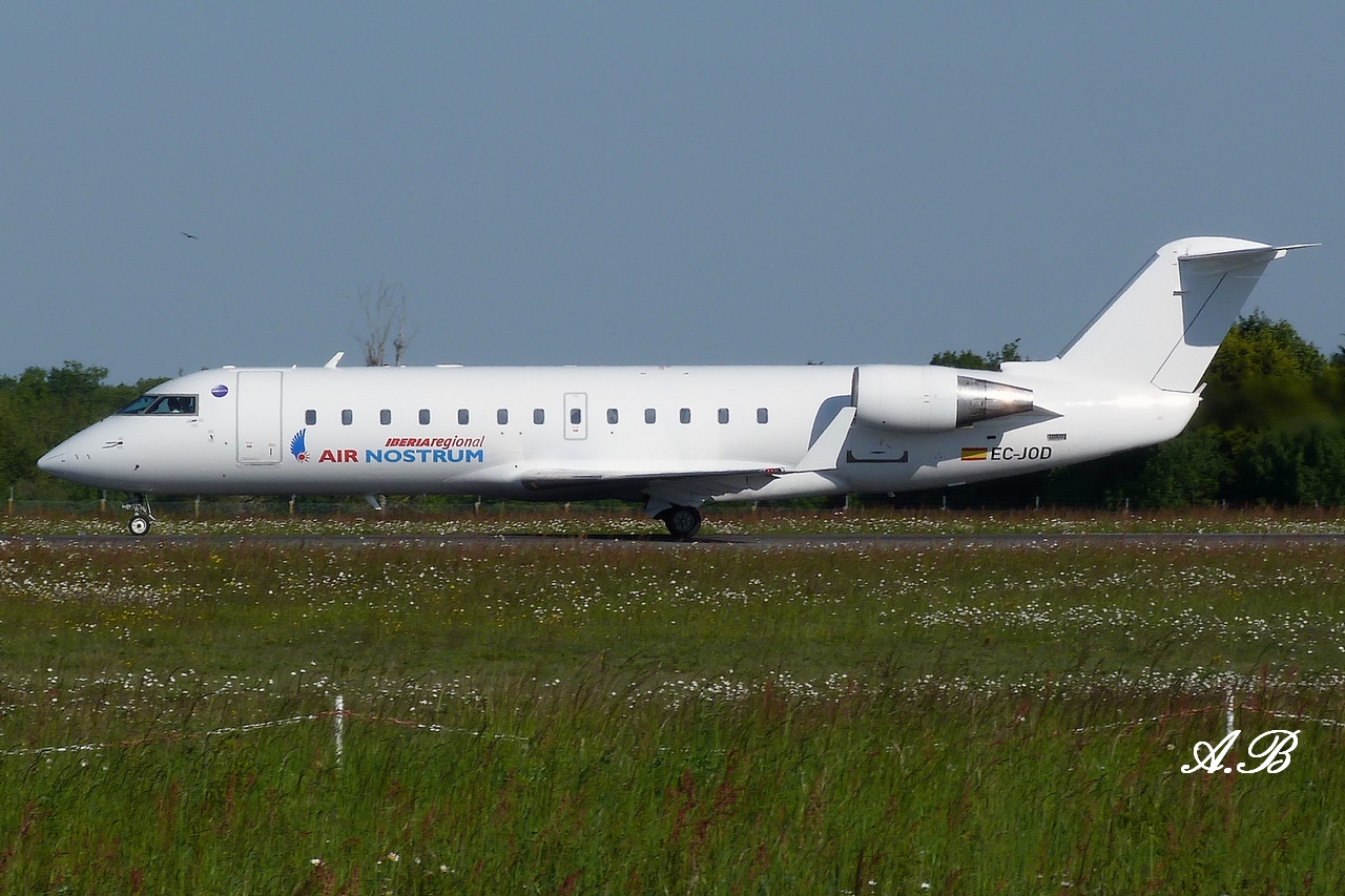 [16/05/2012] Bombardier CRJ200 (EC-JOD) Ibéria-Air Nostrum "White Tail" 1205220100351474949884727