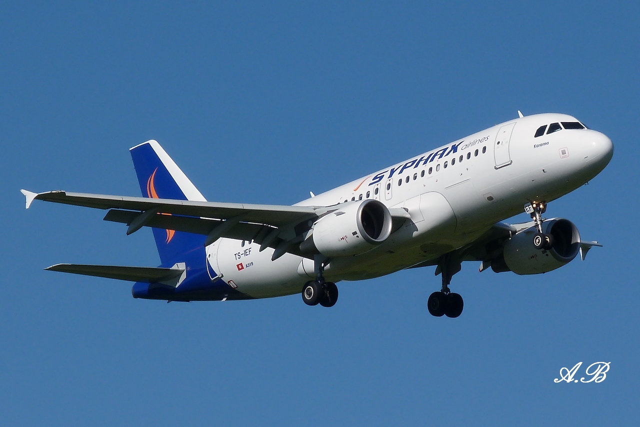 [27/05/2012] Airbus A319 (TS-IEF) Syphax Airlines 1205280525301474949911900