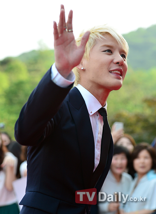 [PIC] 120604 Junsu ~ The Musical Awards 1206041151351488799940827