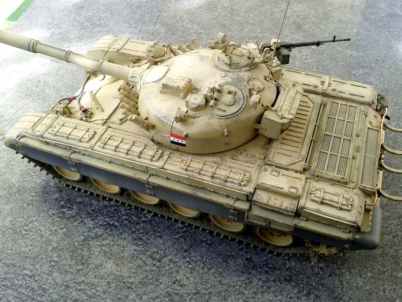 T-72 IRAK   Zvevda  finitions en cours 120607054319972879954847