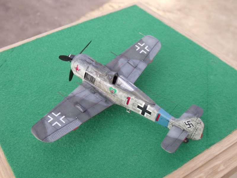 [Revell] Fw190 A8 GrünHertz Dortenmann  120611013300947079968192