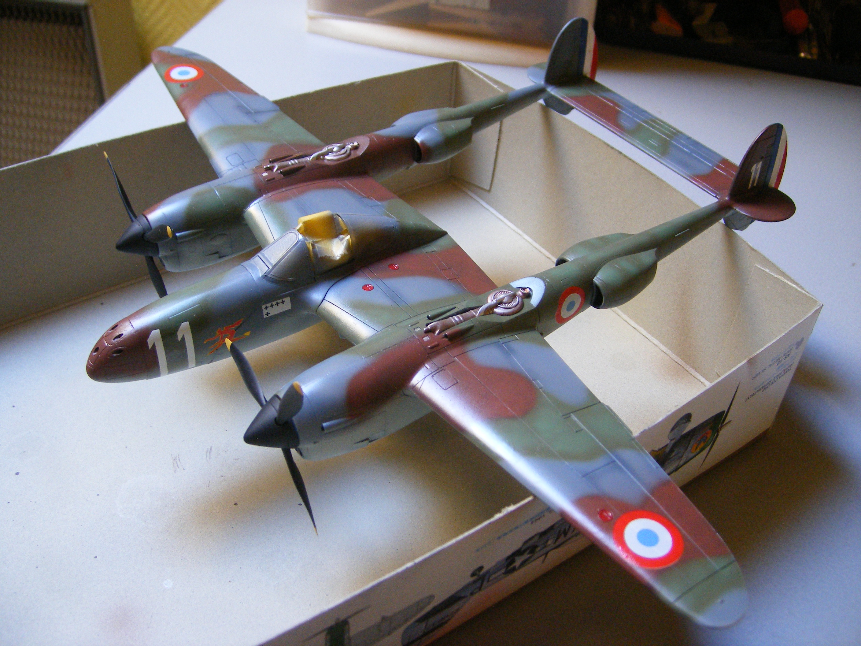 Lockheed P38 , "what if" France 1942 , Academy , 1/48° ..... 12062306073914438510018862