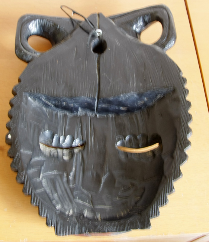 Masque africain en ebene 12070311272914560310059987