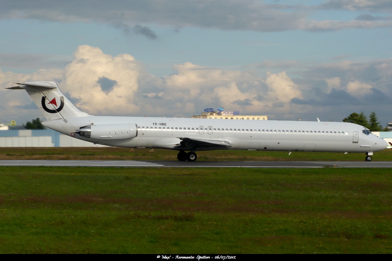[06/07/2012] McDonnell Douglas MD-83 (YR-HBE) Medallion Air 12070903355815191710080143