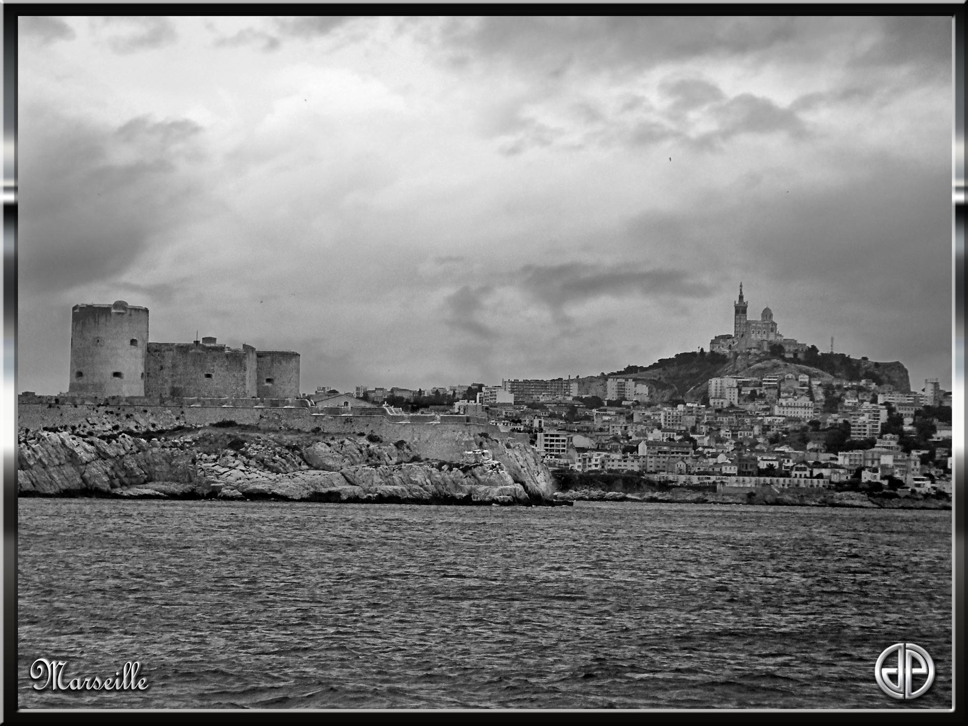 Marseille-noir-&-blanc-ChÃ¢teau-d'If-03