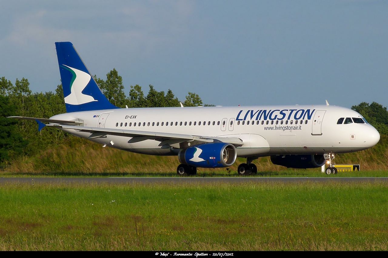 [20/07/2012] Airbus A320 (EI-EXK) Livingston 12073012023415267110156862